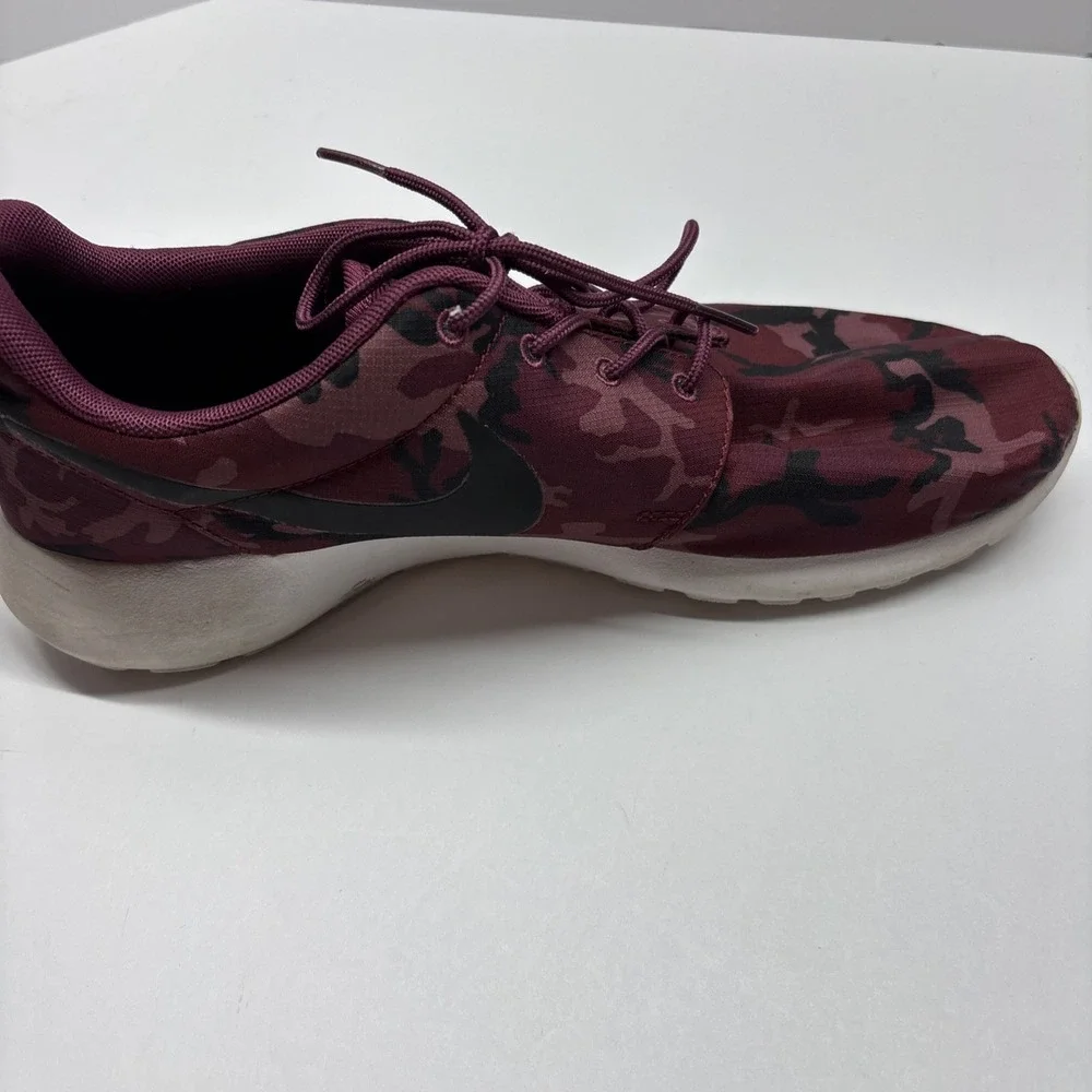 Men's 2014‎ Nike Roshe Run Print 'Red Camo' Lightweight Running Shoes Size 9